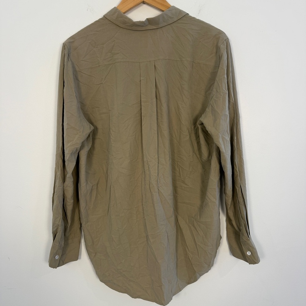 EVERLANE Washable 100% Silk Relaxed Shirt Covert Green Size 6 - Picture 10 of 10